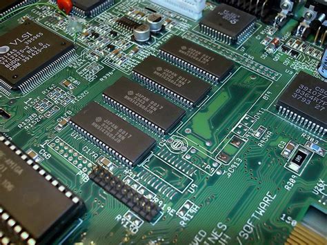 Amiga chip RAM vs fast RAM vs slow RAM .